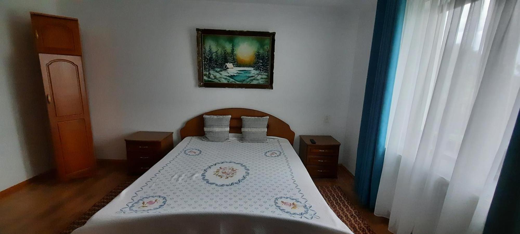 Casuta Din Deal Târgu Neamț Eksteriør billede